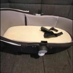 Like brand new my son only use like 6 time it white leather and blue inside seat